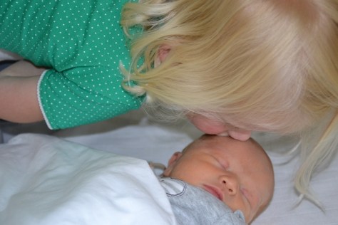 Wat heb ik toch een lief broertje Wat heb ik toch een lief broertje